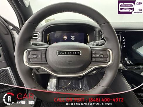 Used 2023 Jeep Wagoneer L Series II image 21
