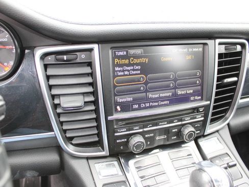 Used 2011 Porsche Panamera image 15