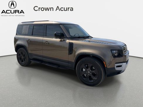 Used 2024 Land Rover Defender 110 S AWD/4WD image 8