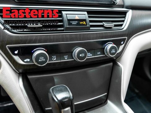 Used 2021 Honda Accord EX-L image 19