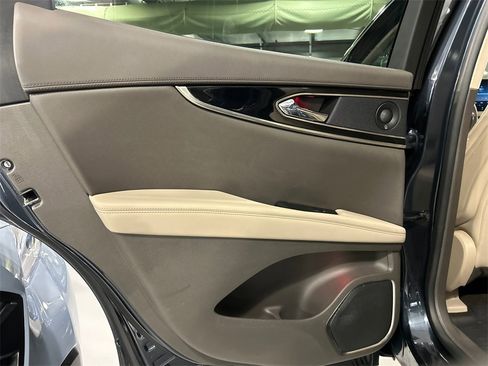 Used 2022 Lincoln Nautilus Reserve w/ Equipment Group 201A image 23