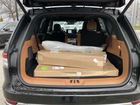 New 2025 Lincoln Aviator Black Label image 15