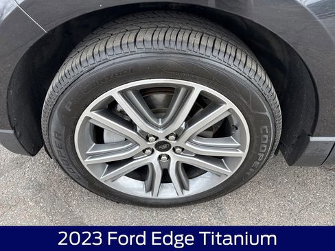 Used 2023 Ford Edge Titanium w/ Class II Trailer Tow Package AWD/4WD image 11