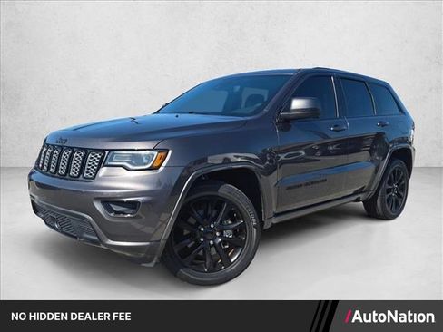 Used 2021 Jeep Grand Cherokee Laredo X AWD/4WD image 1