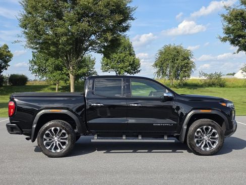 Used 2023 GMC Canyon Denali AWD/4WD image 9