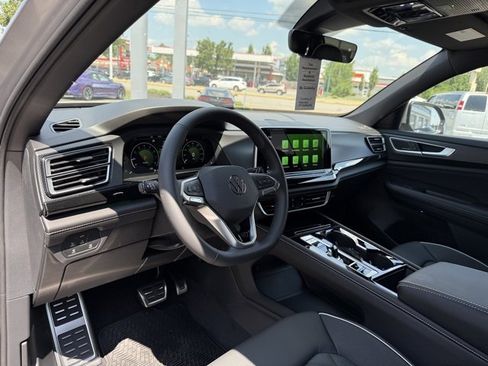 New 2025 Volkswagen Atlas Cross Sport SEL Premium R-Line image 9