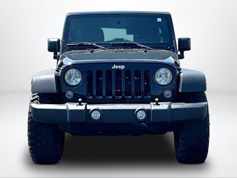 Used 2016 Jeep Wrangler Unlimited Sport w/ Mopar Black Appearance Group AWD/4WD image 4