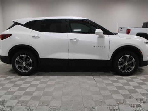 Used 2023 Chevrolet Blazer LT image 12