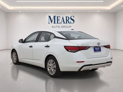 Used 2024 Nissan Sentra S FWD image 3