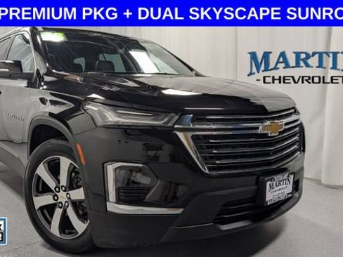 Certified 2023 Chevrolet Traverse LT w/ LT Premium Package AWD/4WD image 1