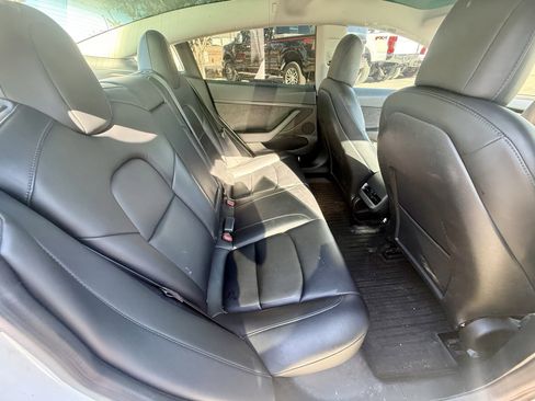 Used 2022 Tesla Model 3 Base image 14