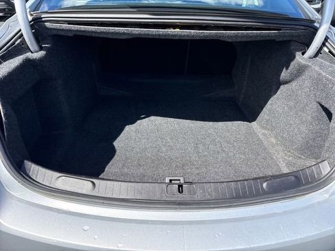 Used 2016 Chevrolet Impala LTZ image 11