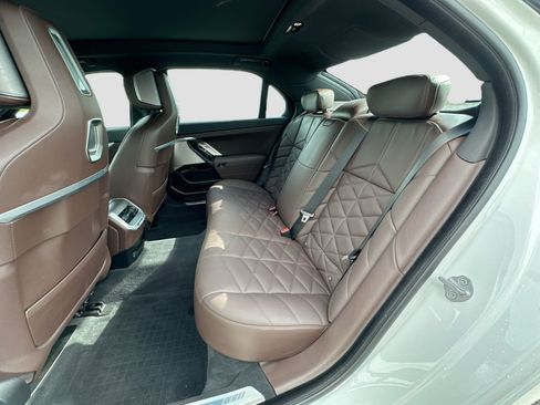 Used 2023 BMW 740i w/ Parking Assistance Package RWD image 25