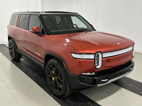 Used 2022 Rivian R1S Launch Edition AWD/4WD image 7