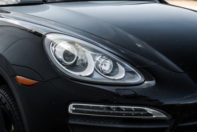 Used 2014 Porsche Cayenne S AWD/4WD image 46