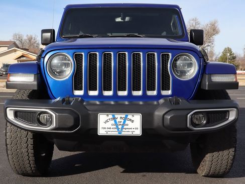 Used 2018 Jeep Wrangler Unlimited Sahara w/ Dual Top Group image 13