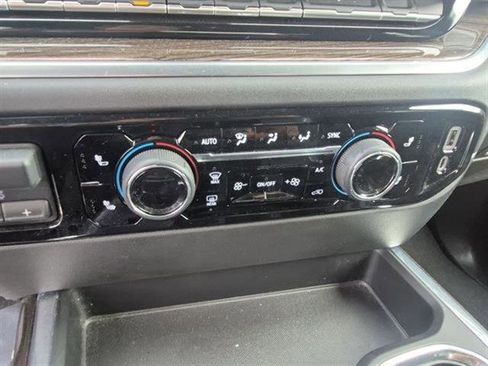 Used 2022 Chevrolet Silverado 1500 RST image 44