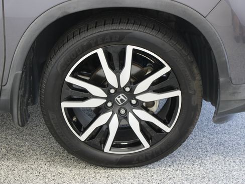 Used 2022 Honda Pilot Touring image 5