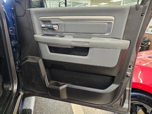 Used 2019 RAM 1500 Classic SLT AWD/4WD image 25