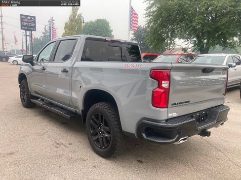 Used 2024 Chevrolet Silverado 1500 LT Trail Boss w/ Convenience Package II AWD/4WD image 7