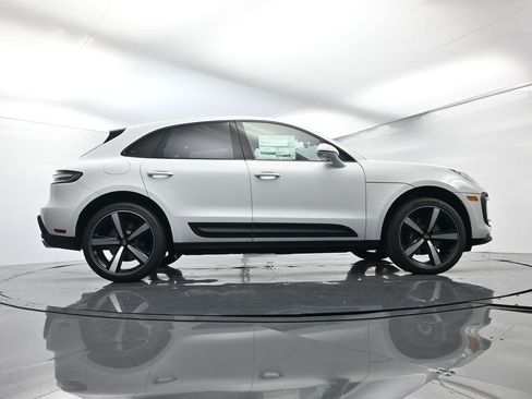 Certified 2026 Porsche Macan image 49