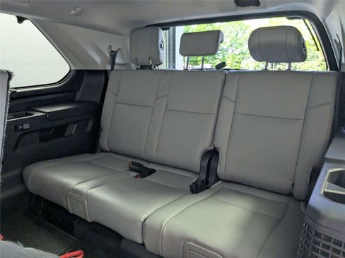 Used 2024 Toyota Sequoia Limited image 33