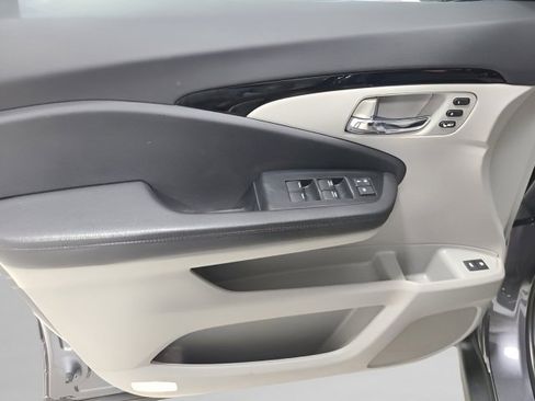 Used 2022 Honda Pilot Touring image 22