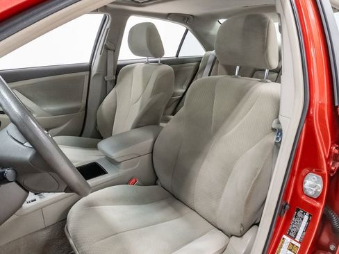 Used 2009 Toyota Camry LE FWD image 8