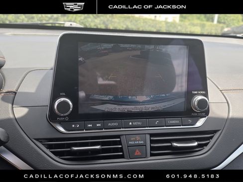 Used 2022 Nissan Altima 2.0 SR FWD image 13
