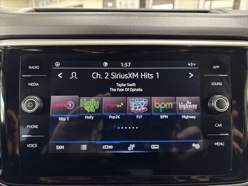 Used 2022 Volkswagen Atlas SE image 17