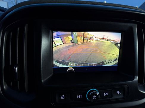 Used 2022 Chevrolet Colorado W/T RWD image 23