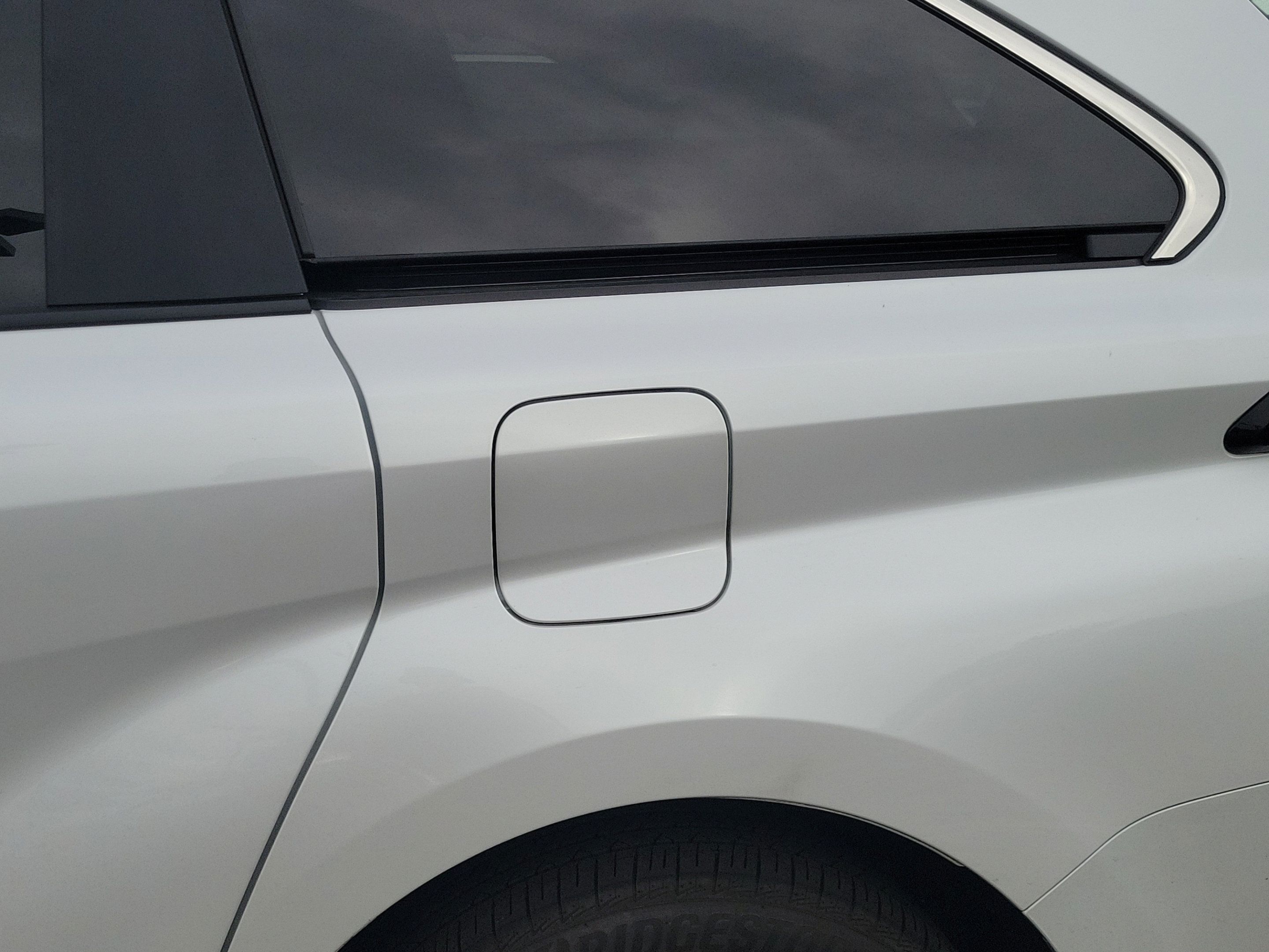 Certified 2025 Toyota Sienna Limited FWD image 27