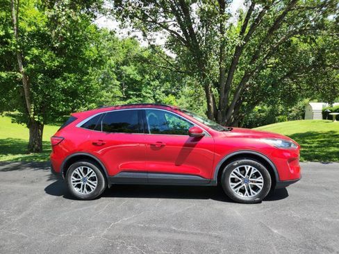 Used 2020 Ford Escape SEL AWD/4WD image 3