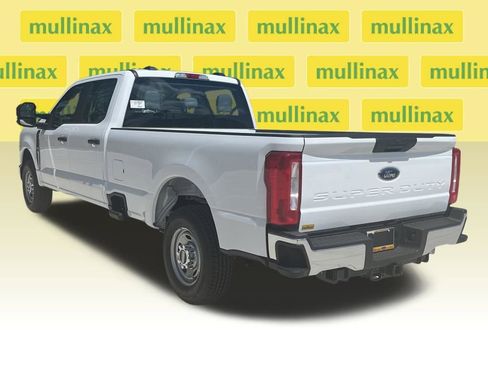 New 2026 Ford F250 XL w/ XL Chrome Package RWD image 13