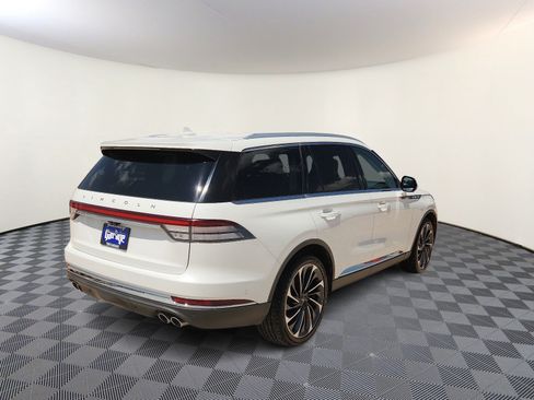 Used 2020 Lincoln Aviator Reserve w/ Equipment Group 202A AWD/4WD image 4