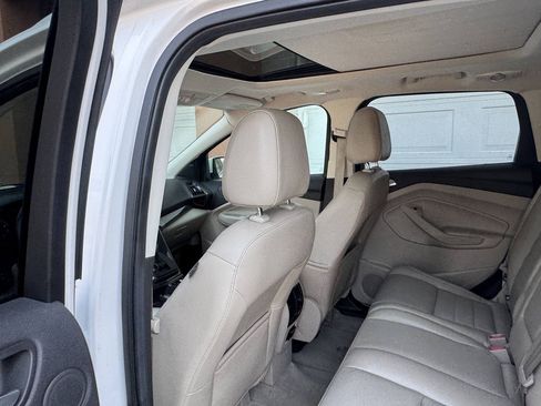 Used 2014 Ford Escape Titanium FWD image 29