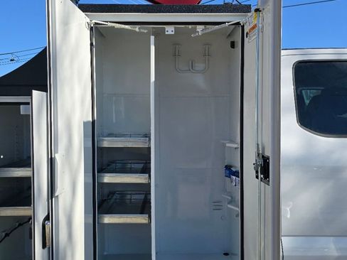 New 2026 Ford F550 4x4 Supercab Super Duty image 8