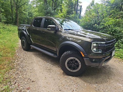 Used 2025 Ford Ranger Raptor AWD/4WD image 2