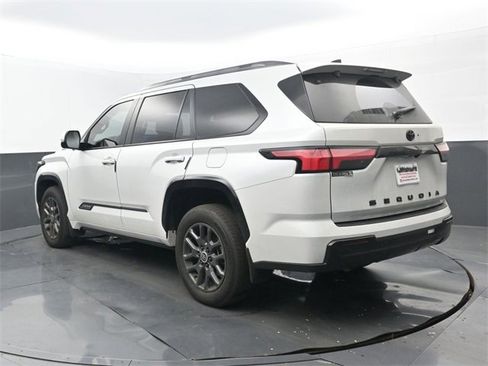 Used 2024 Toyota Sequoia Platinum image 3