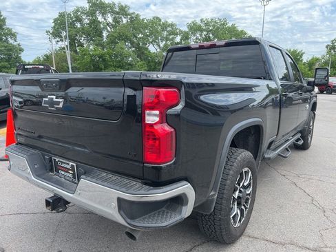 Used 2024 Chevrolet Silverado 2500 LT w/ Texas Edition AWD/4WD image 5