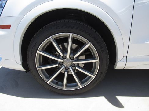 Used 2018 Audi Q3 2.0T Premium AWD/4WD image 5