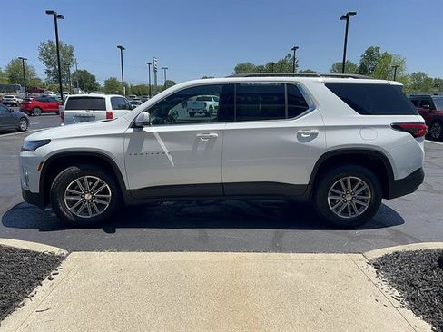 Used 2023 Chevrolet Traverse LT FWD image 5