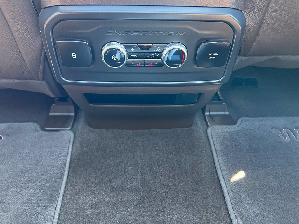 Used 2024 Ford Expedition King Ranch AWD/4WD image 25
