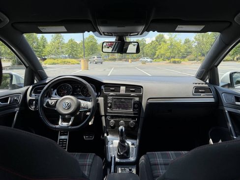 Used 2018 Volkswagen GTI S FWD image 21