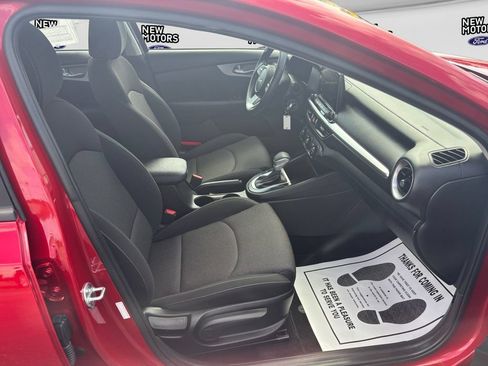 Used 2023 Kia Forte LXS FWD image 16