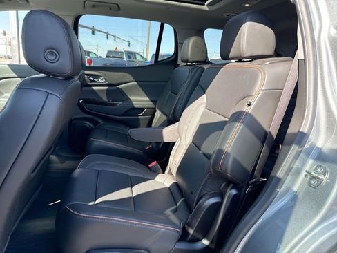 Used 2023 GMC Acadia AT4 w/ Technology Package image 23