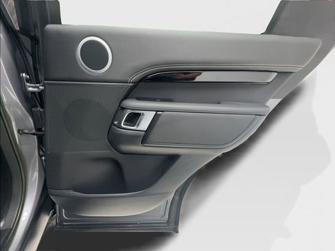 Used 2023 Land Rover Discovery HSE R-Dynamic image 28