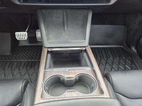 Used 2022 Tesla Model X AWD/4WD image 44