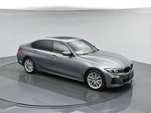 Used 2023 BMW 330e w/ Convenience Package RWD image 45