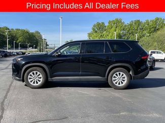 Used 2024 Toyota Grand Highlander AWD video 2